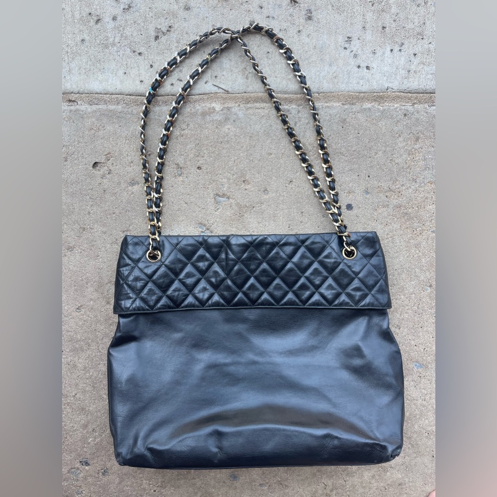 CHANEL Vintage Lambskin Quilted Tote